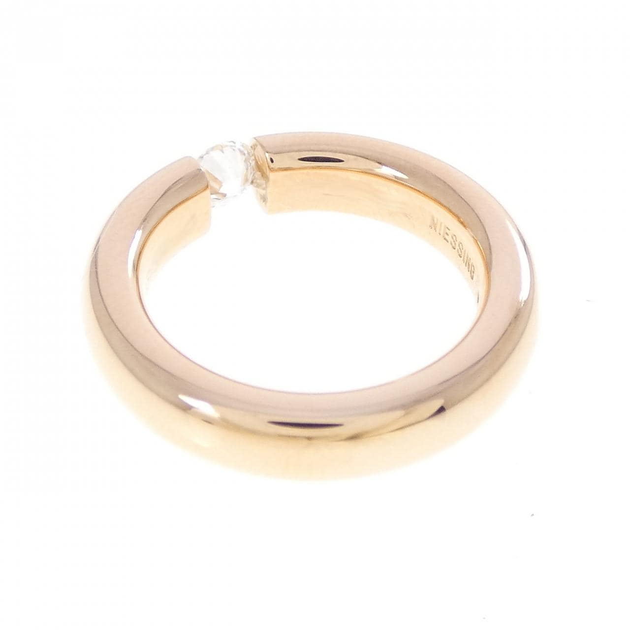 ニーシング ダイヤモンド リング 0.207CT