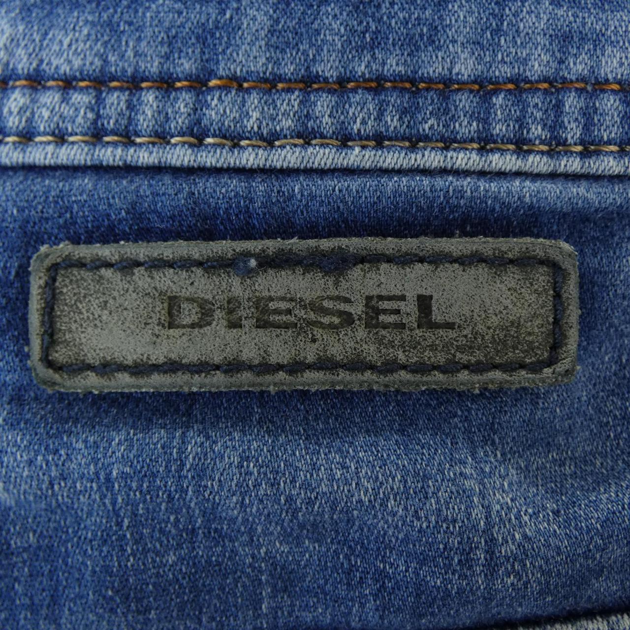 ディーゼル DIESEL KROOLEY CB-NE ジーンズ