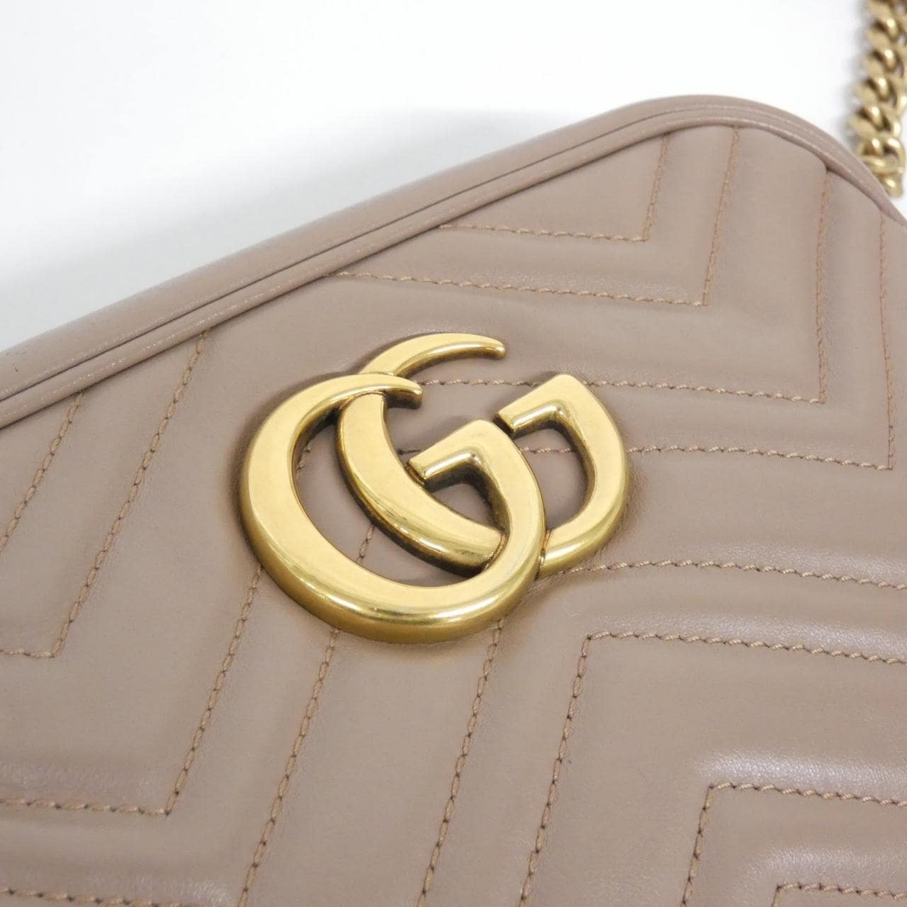 グッチ GG MARMONT 447632 DTD1T ショルダーバッグ