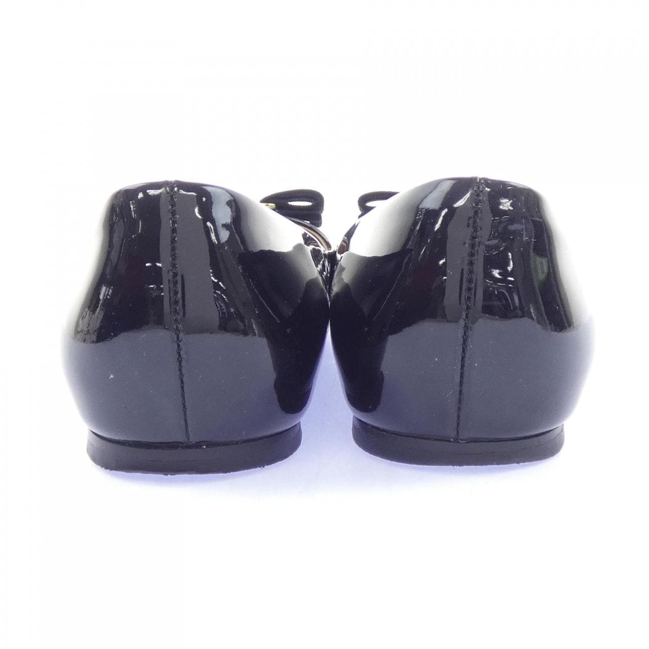 サルヴァトーレフェラガモ SALVATORE FERRAGAMO フラットシューズ