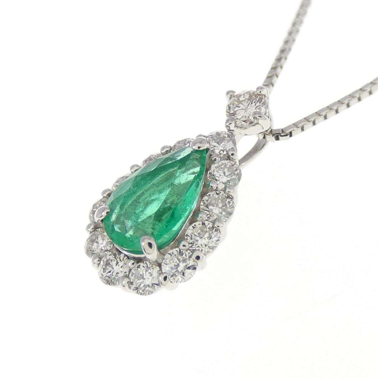 [BRAND NEW] PT Emerald Necklace 0.28CT