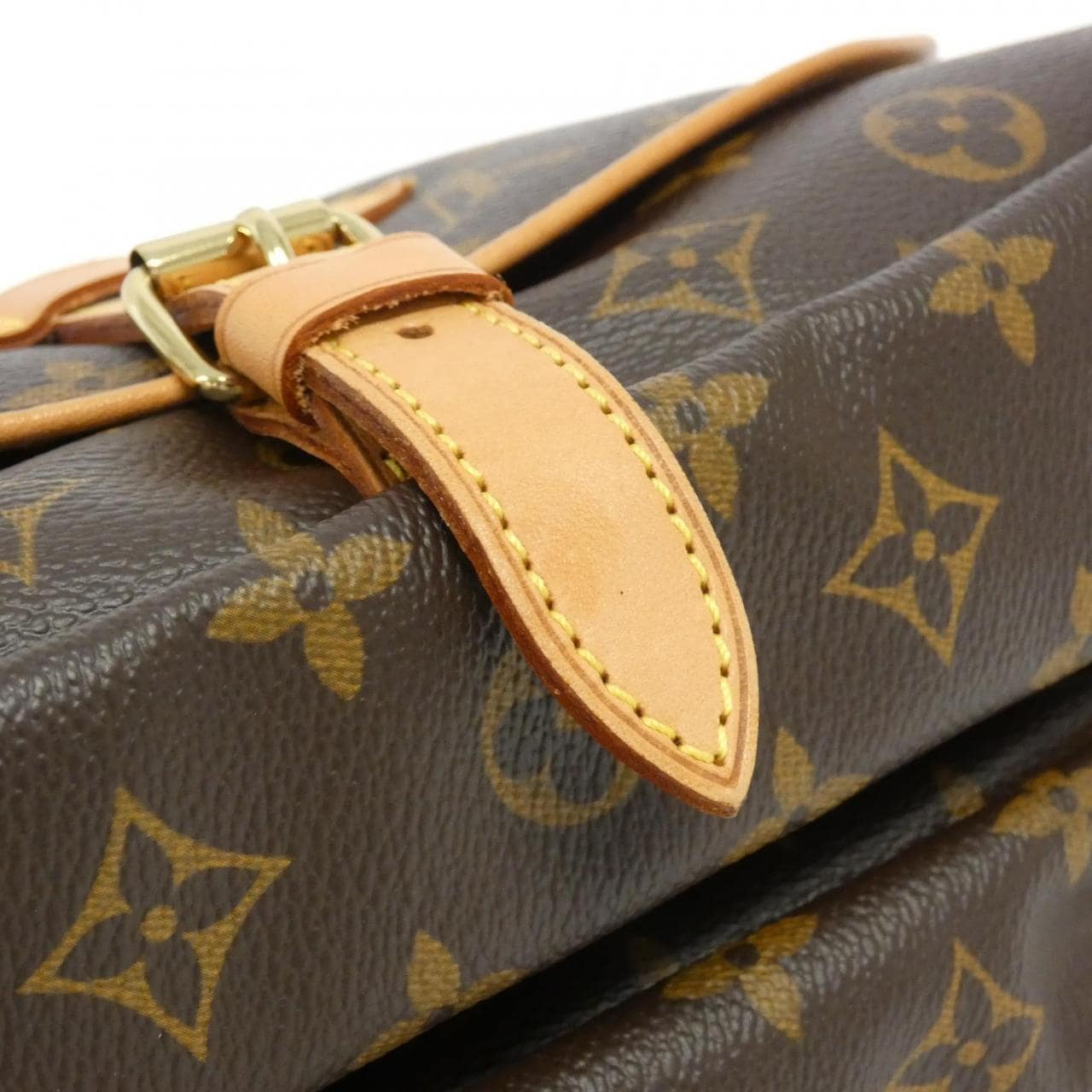 LOUIS VUITTON Monogram Saumur 30cm M42256 Shoulder Bag