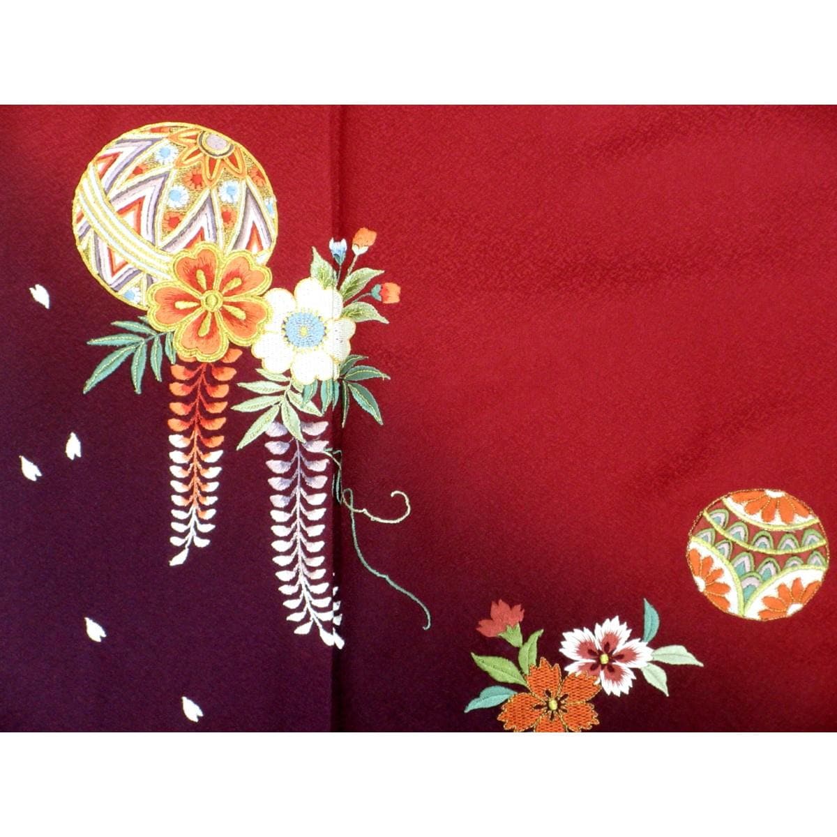 振袖　刺繍入りボカシ染　きもの・長襦袢　２点セット　身丈Ｓ寸