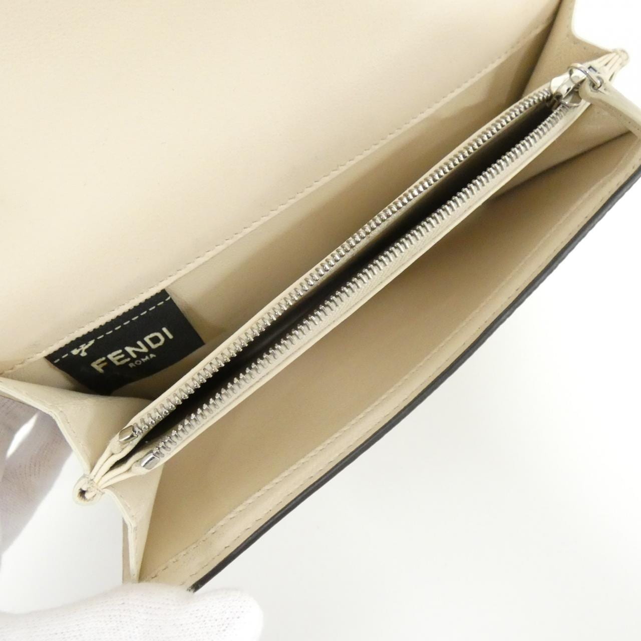 フェンディ ピーカブー 8M0437 A91B 財布