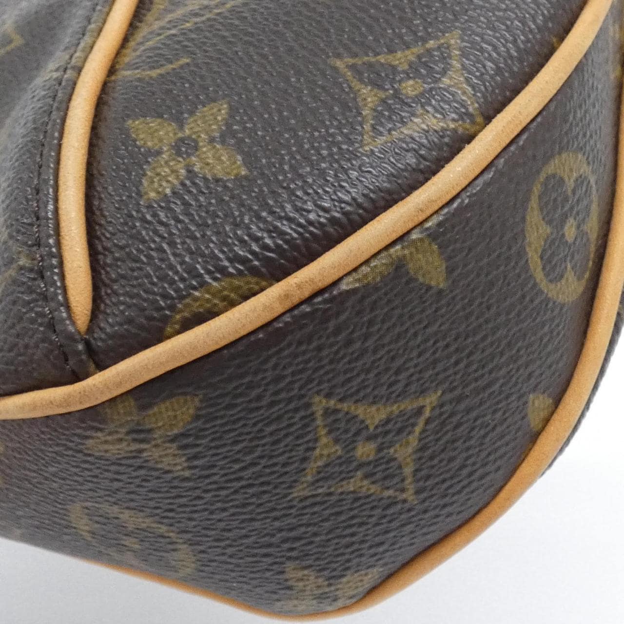 LOUIS VUITTON Monogram Thames PM M56384 Shoulder Bag
