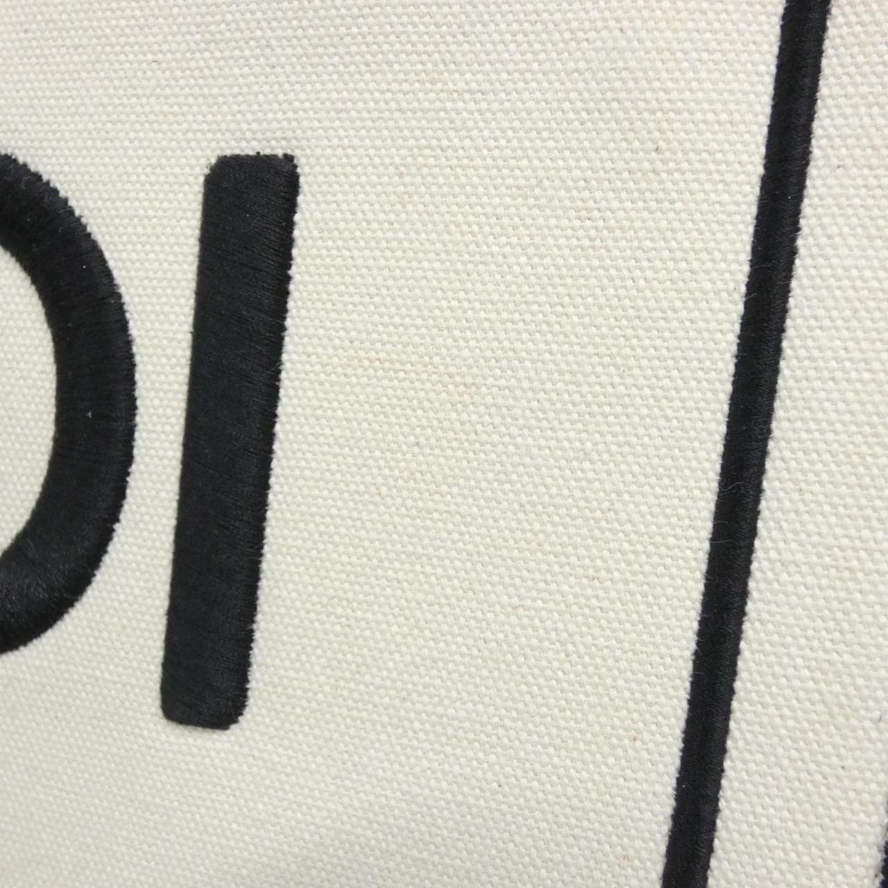 フェンディ フェンディローマショッパーミディアム 8BH378 AD6A トートバッグ