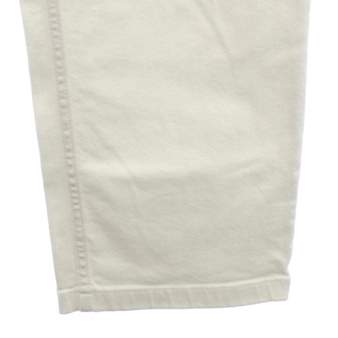 ヤヌーク YANUK ジーンズ