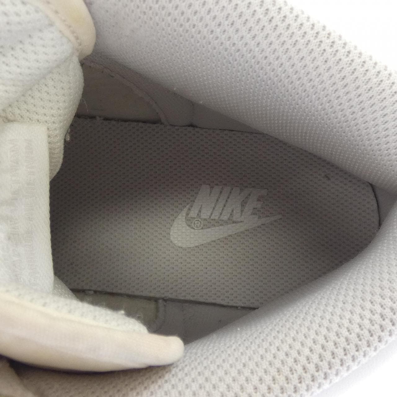 ナイキ NIKE DD1399-100 スニーカー
