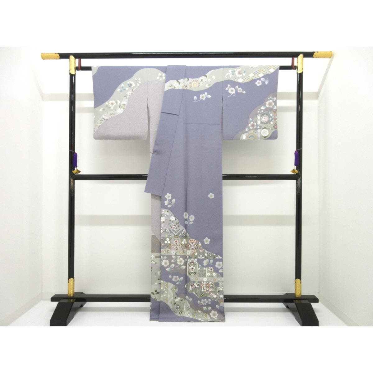 訪問着　友禅金彩加工　刺繍入り