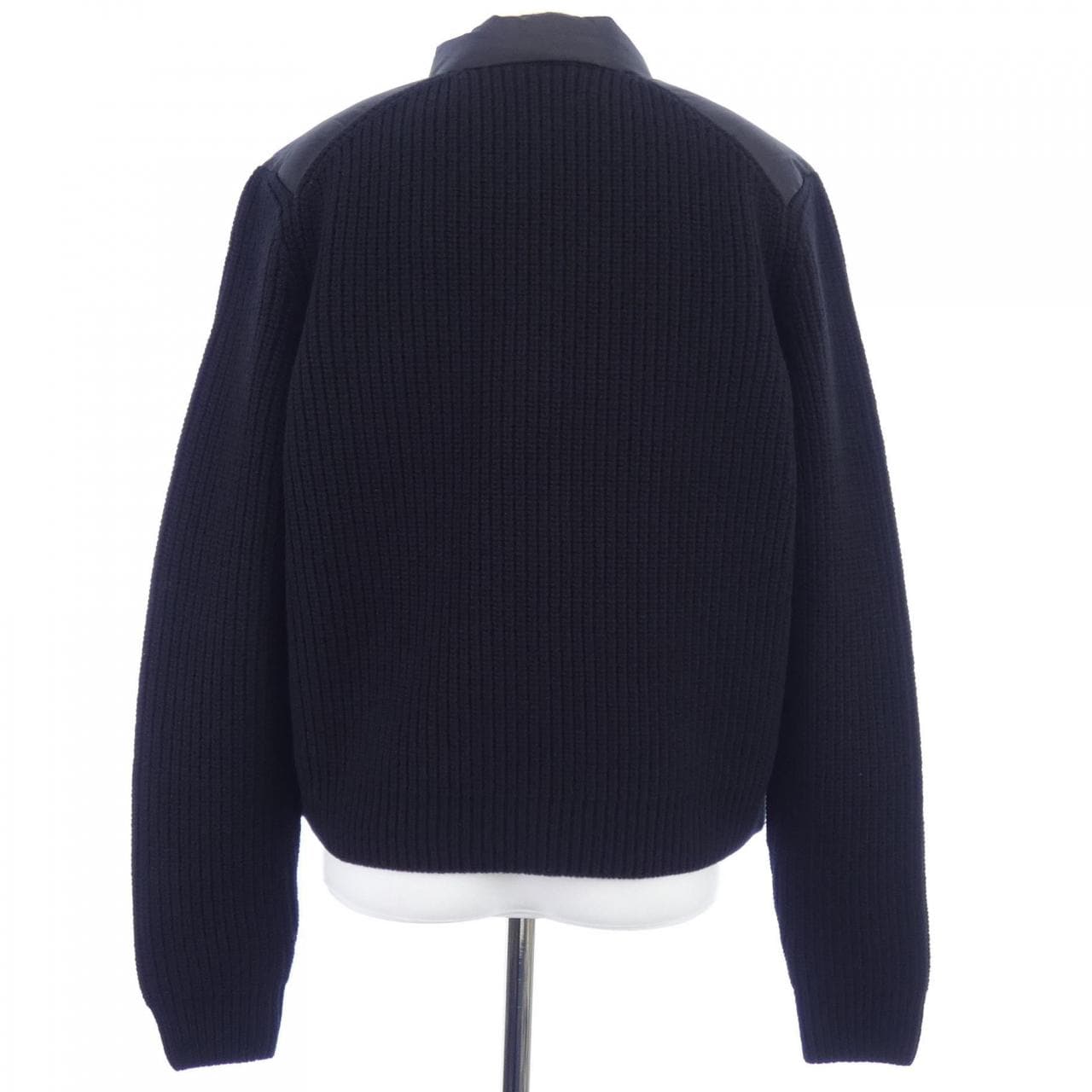 【新品】モンクレール MONCLER K20939B00028 ダウンジャケット