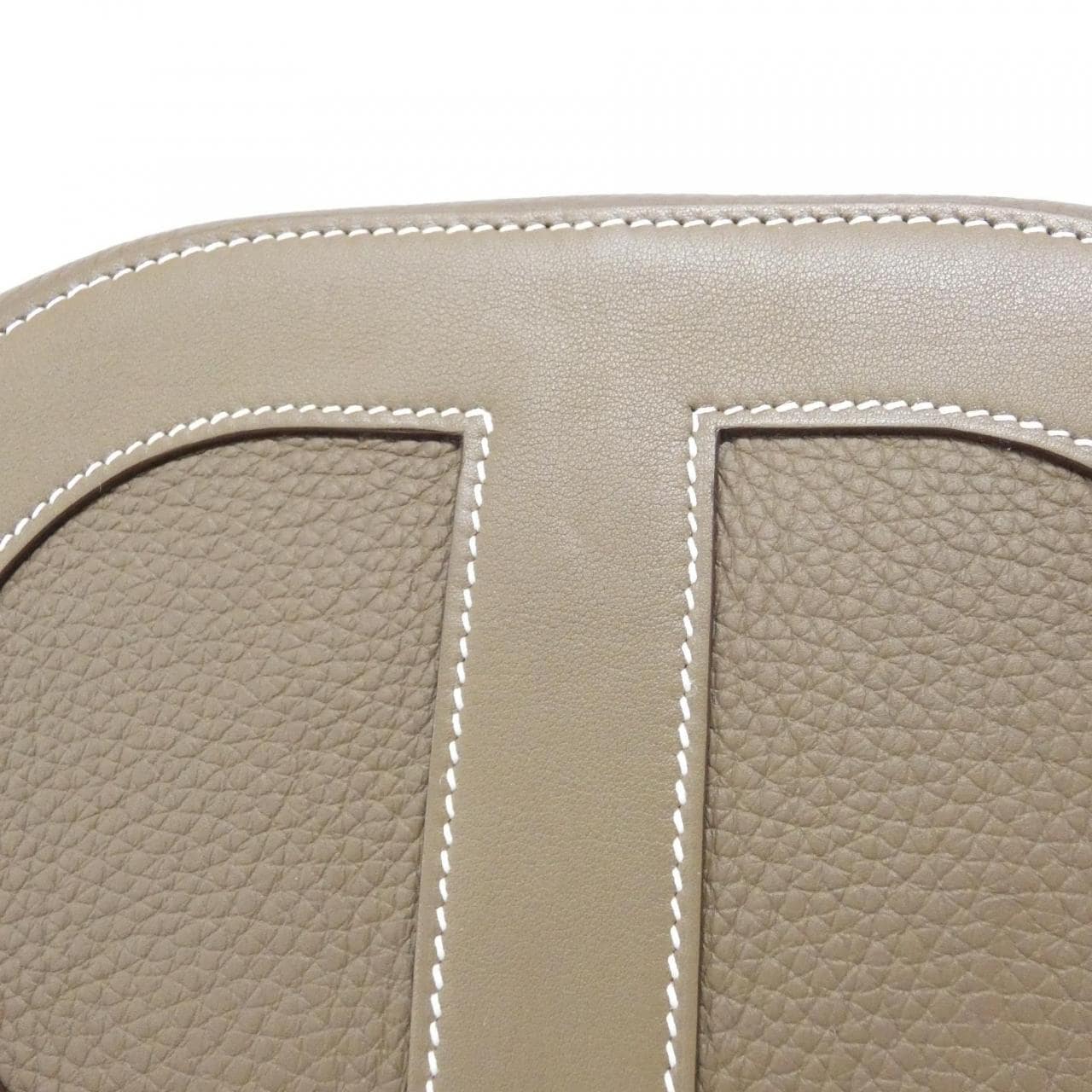 エルメス イン ザ ループ 18cm 084274CK バッグ