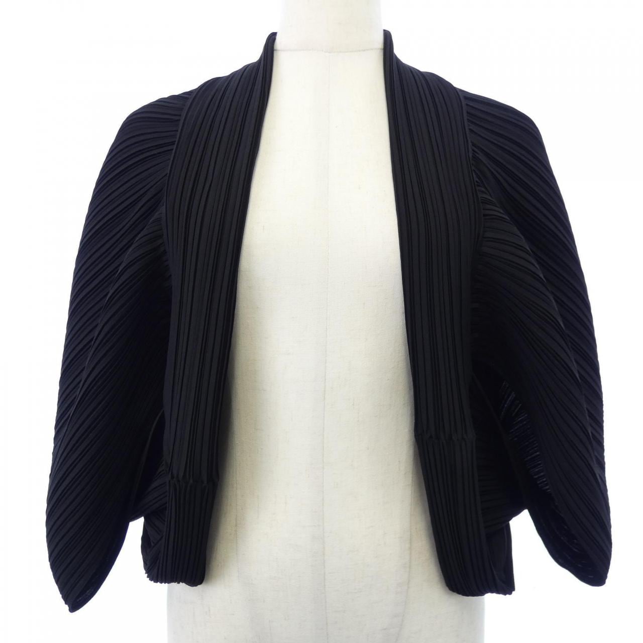 イッセイミヤケ ISSEY MIYAKE RT01FO612 カーディガン
