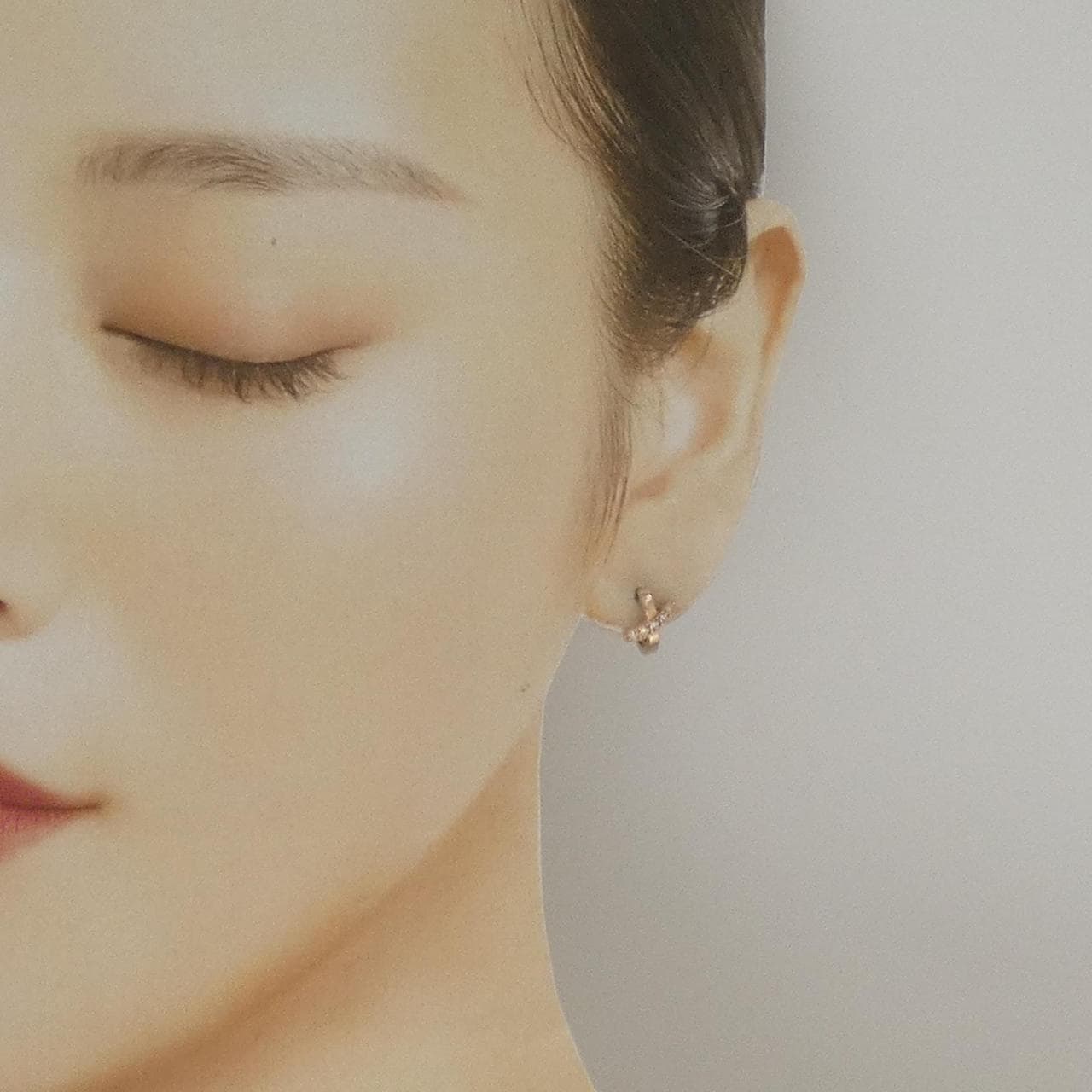 K10PG ダイヤモンド ピアス 0.05CT 片耳