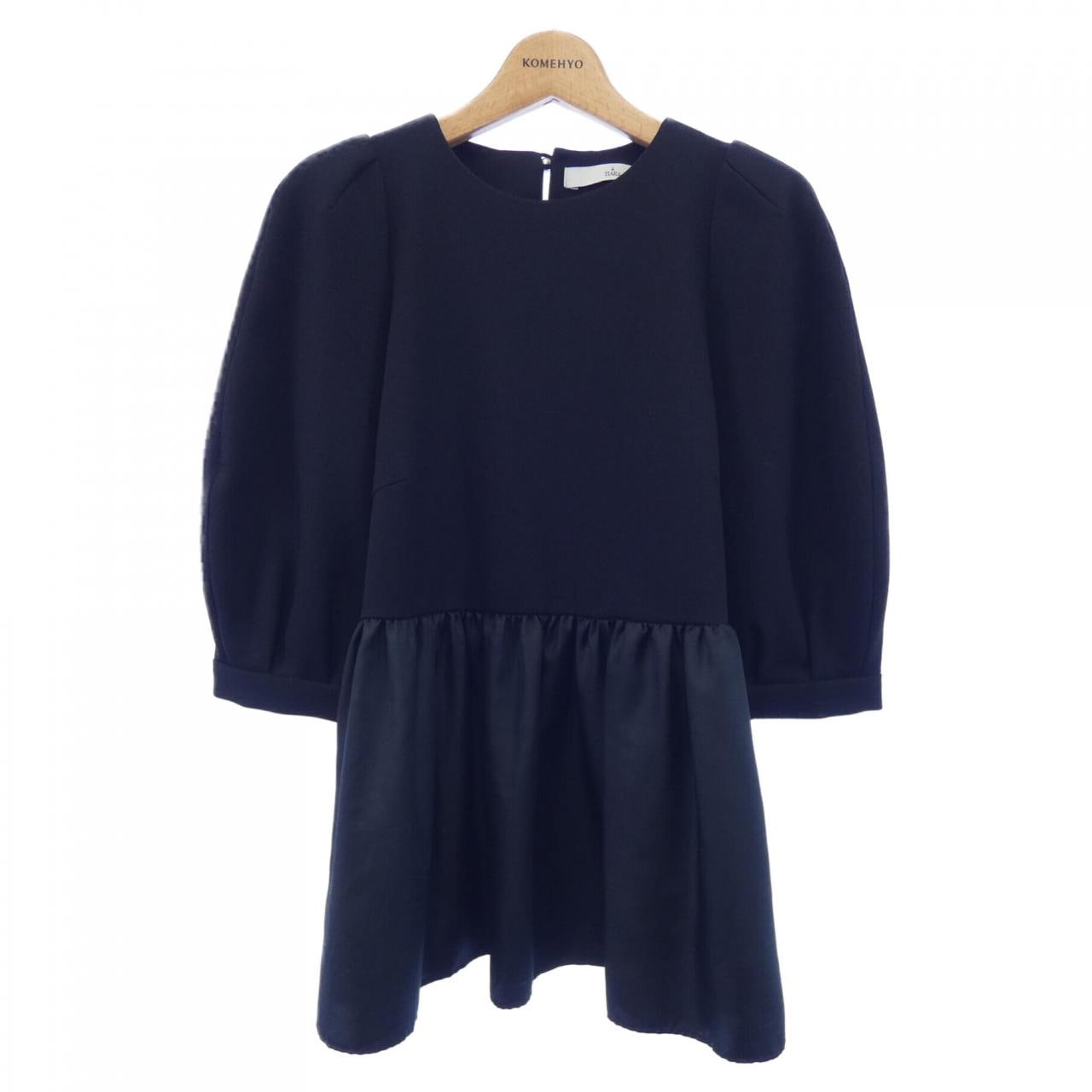 ティアラ TIARA トップス