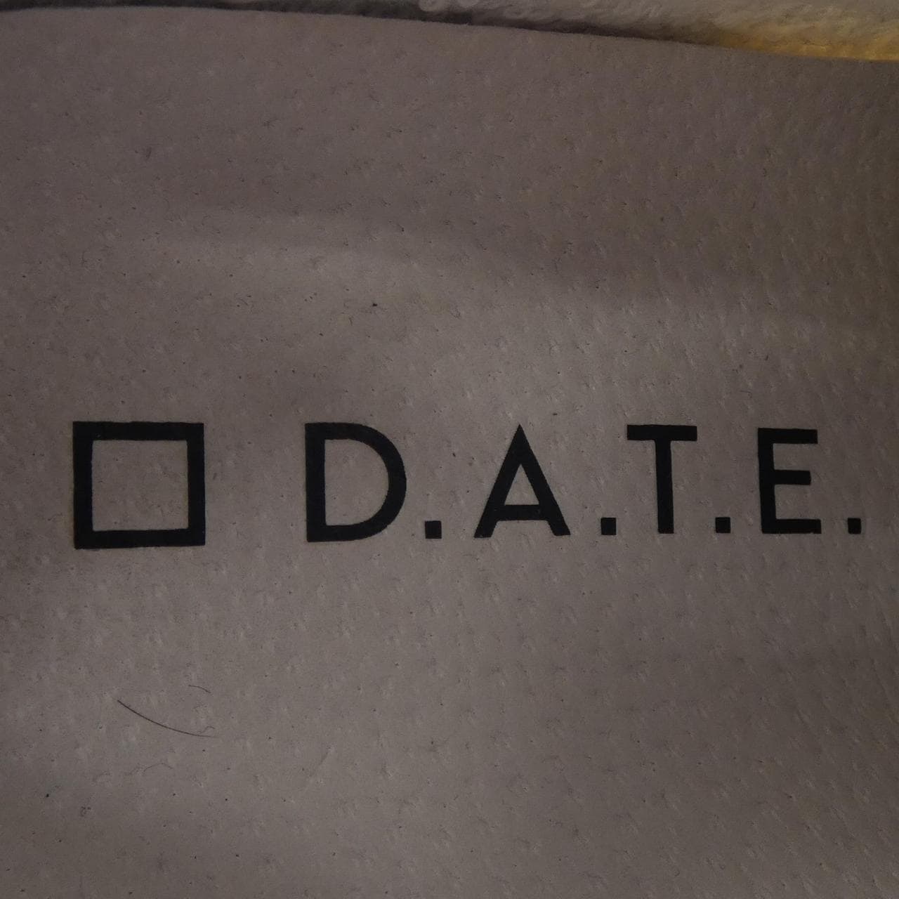 デイト D.A.T.E. スニーカー
