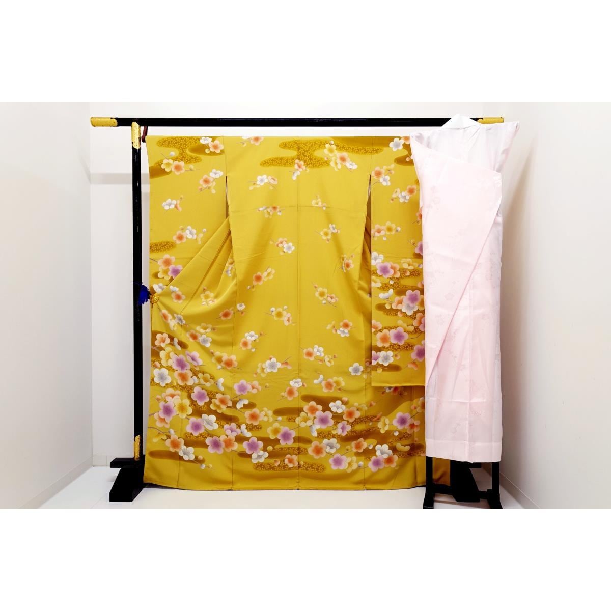 [Unused items] Furisode Yuzen gold-colored kimono/Nagajun undergarment 2-piece set