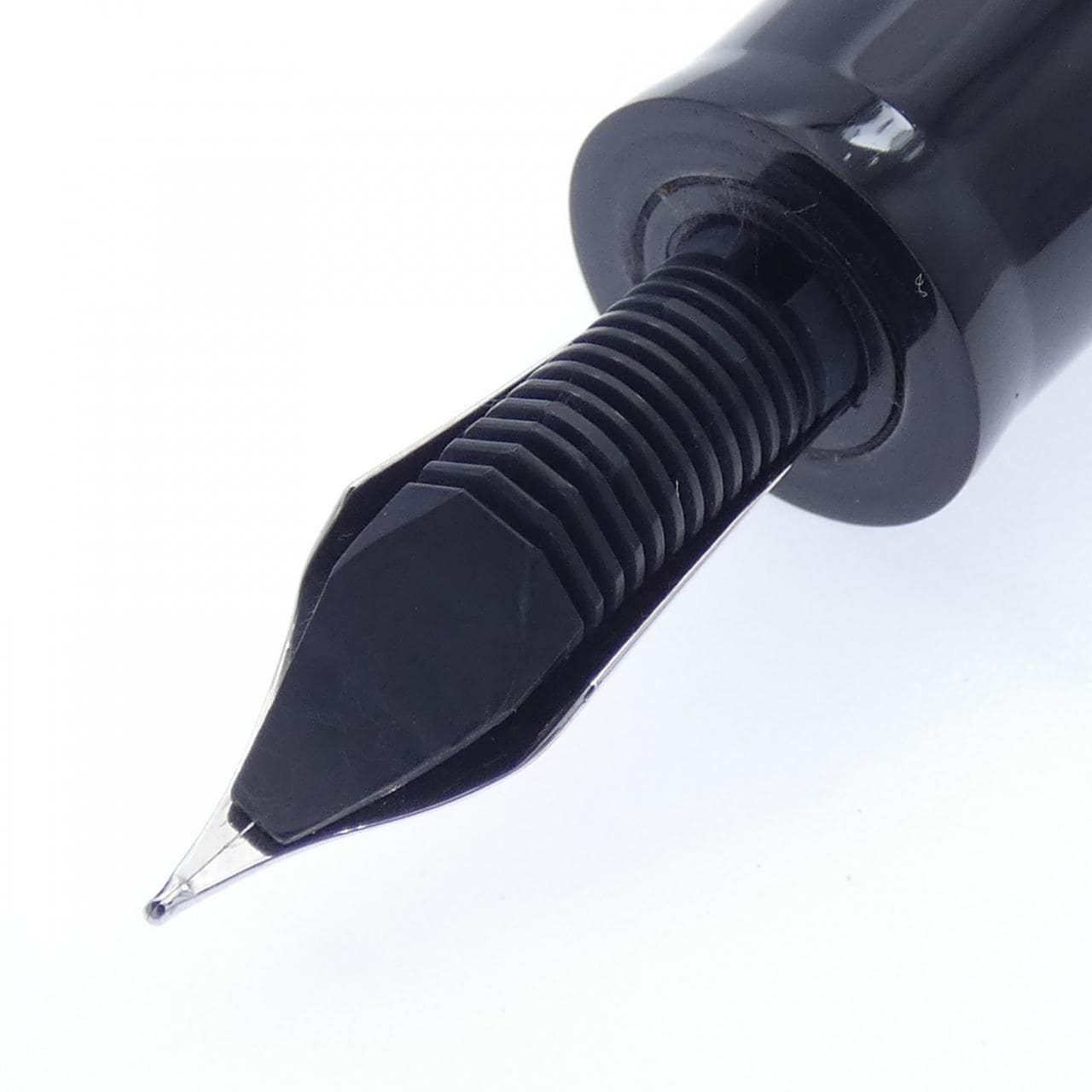 デルタ ドルチェビータミッドサイズ 万年筆