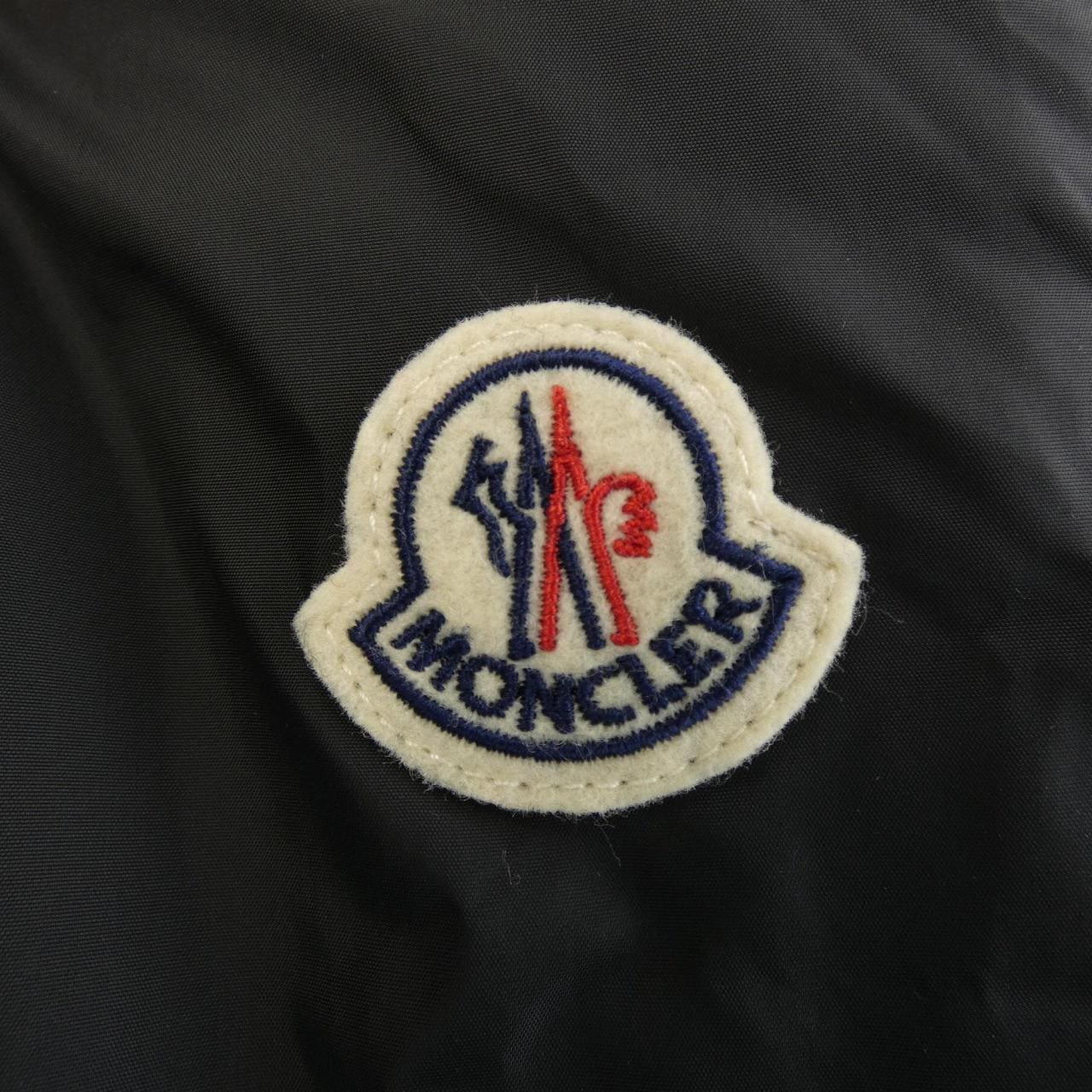 モンクレール MONCLER ダウンジャケット