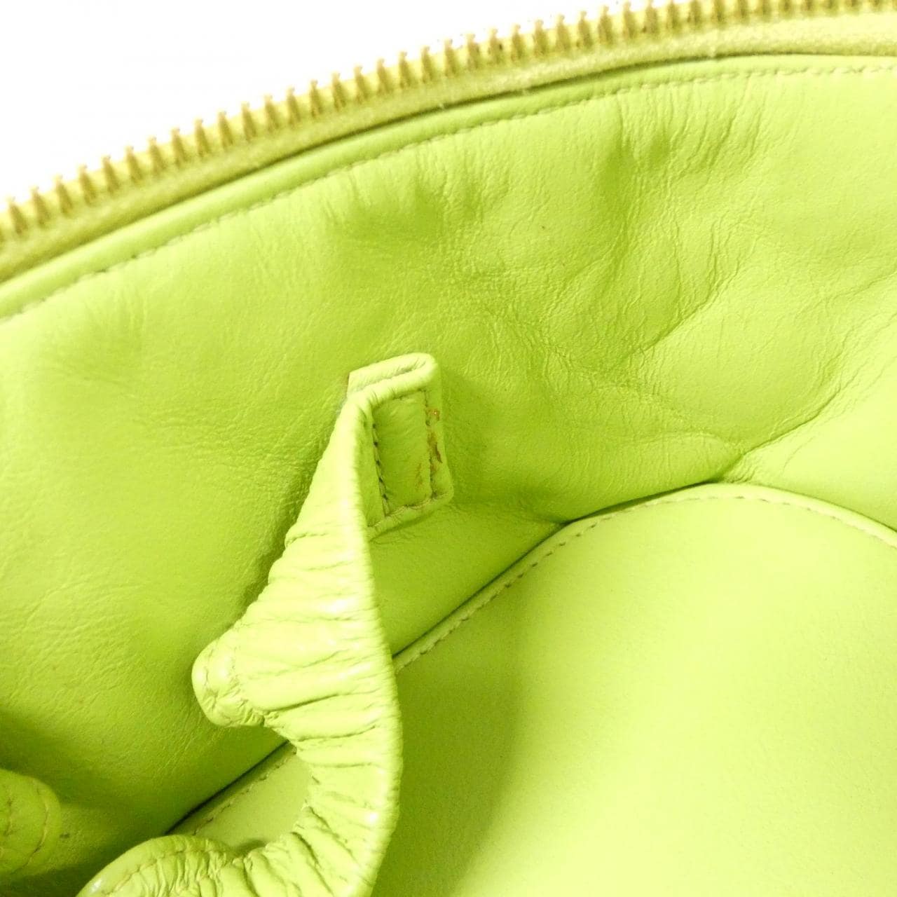 シャネル バッグ