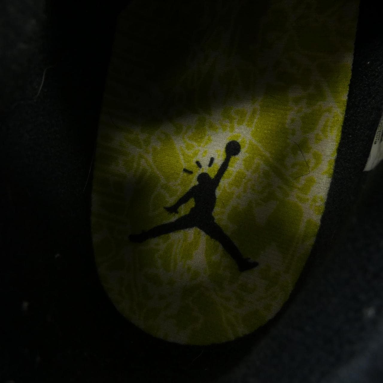 ナイキ ジョーダン NIKE JORDAN FZ8117-102 スニーカー