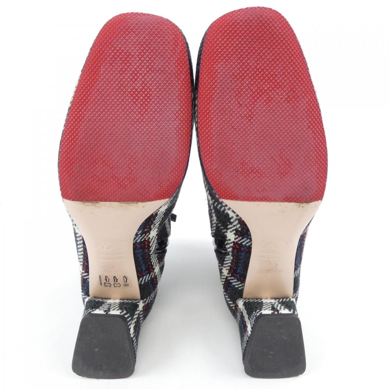 ロジェヴィヴィエ ROGER VIVIER ブーツ