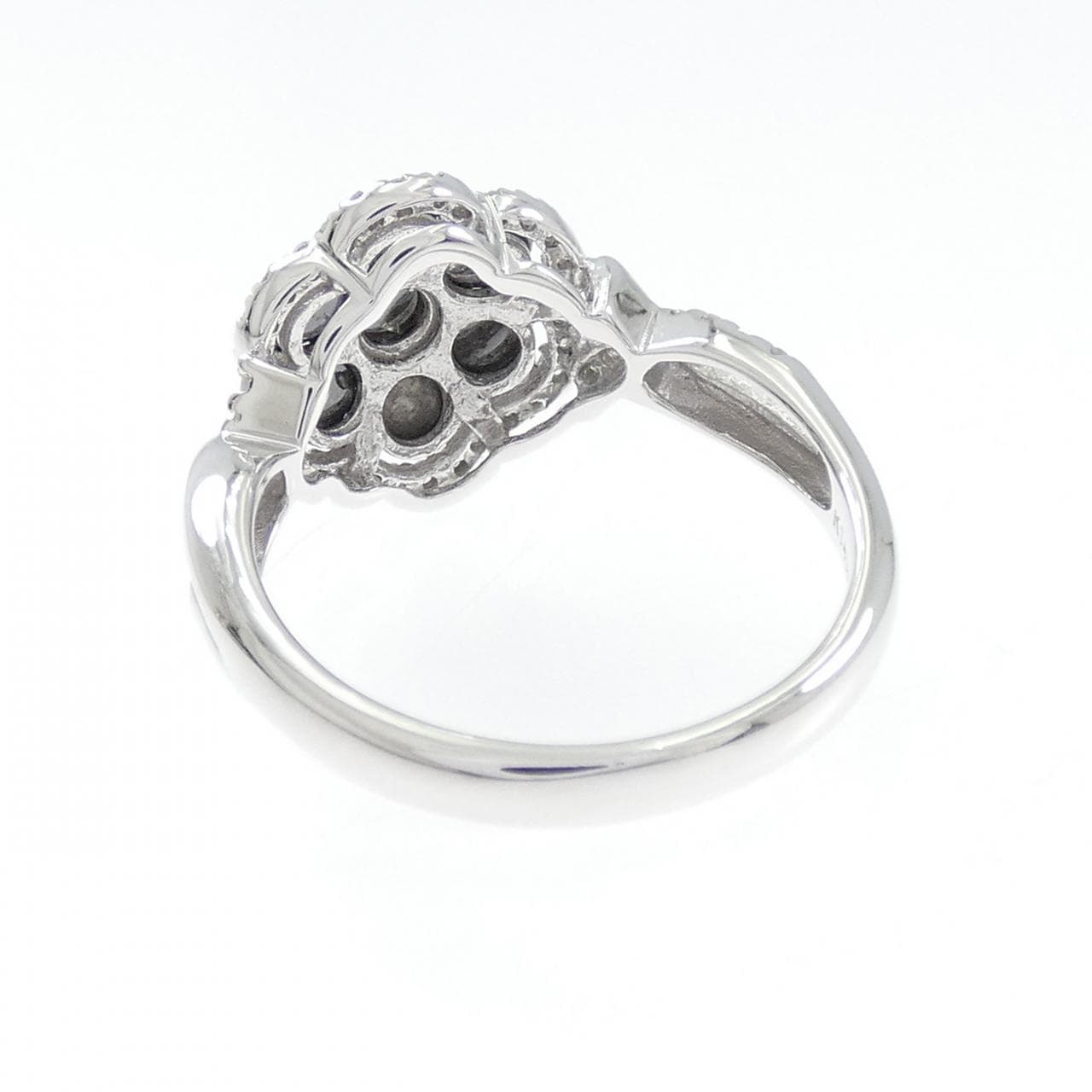 K14WG/K14BG Flower Diamond Ring 0.94CT