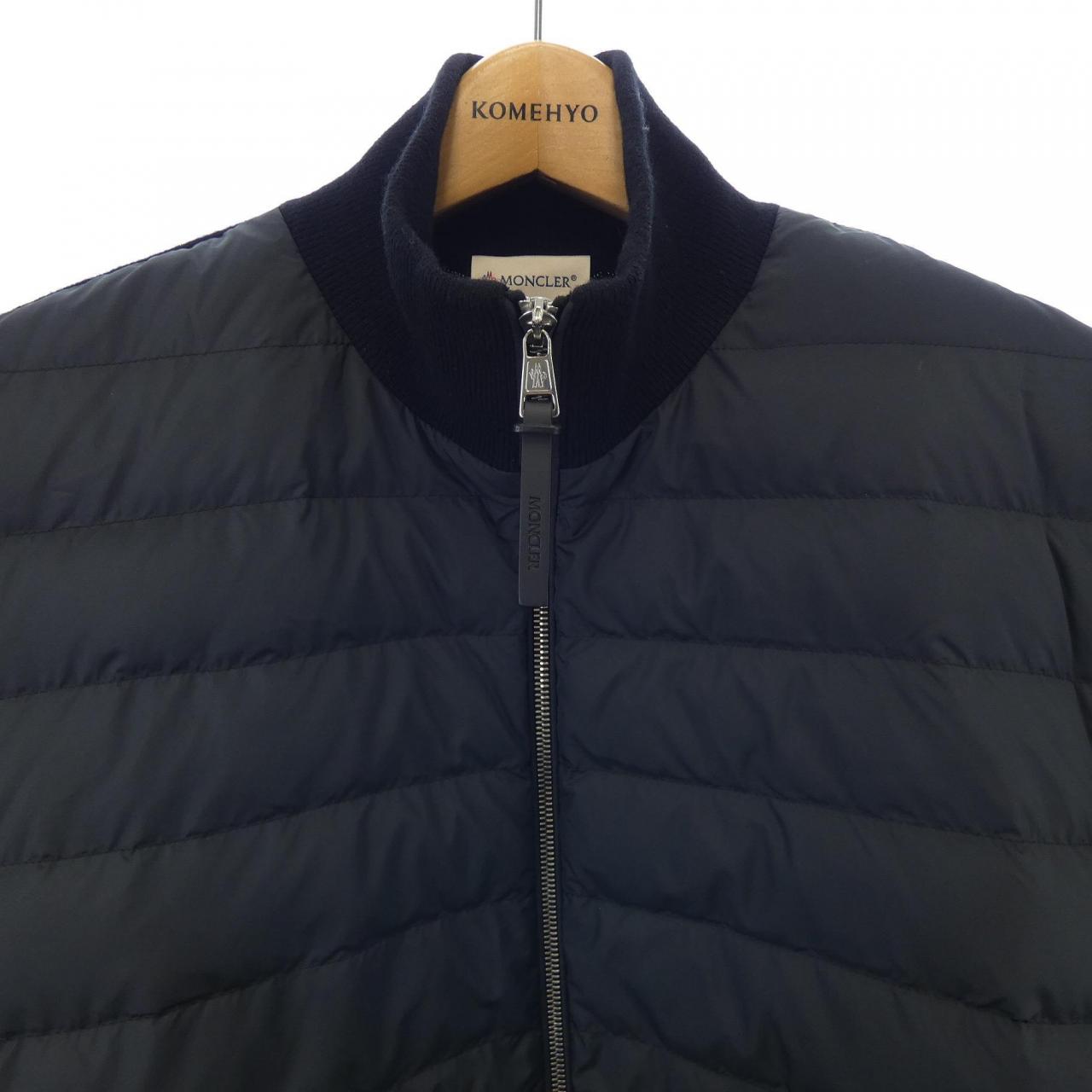 モンクレール MONCLER ダウンジャケット