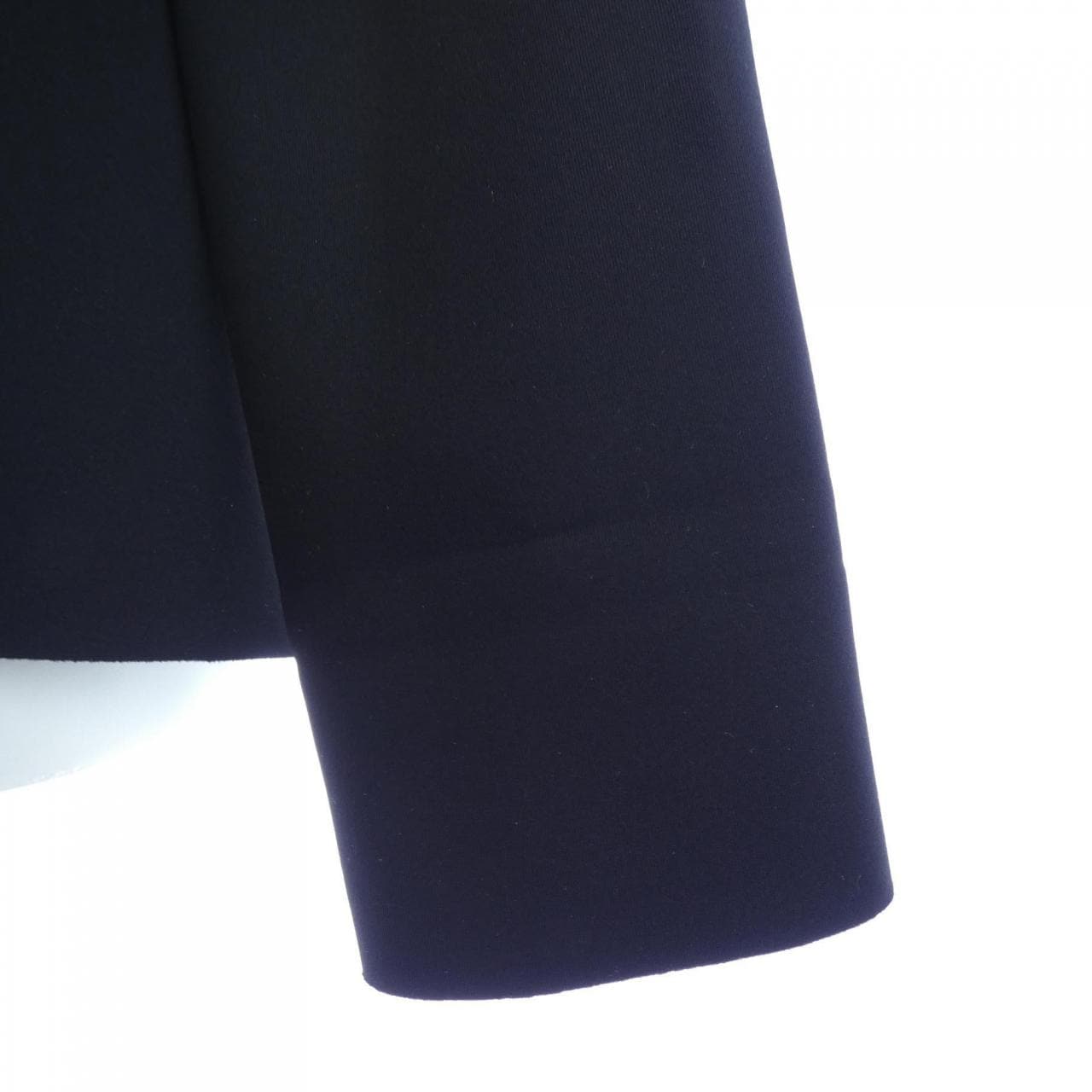 ザロウ THE ROW J116 トップス