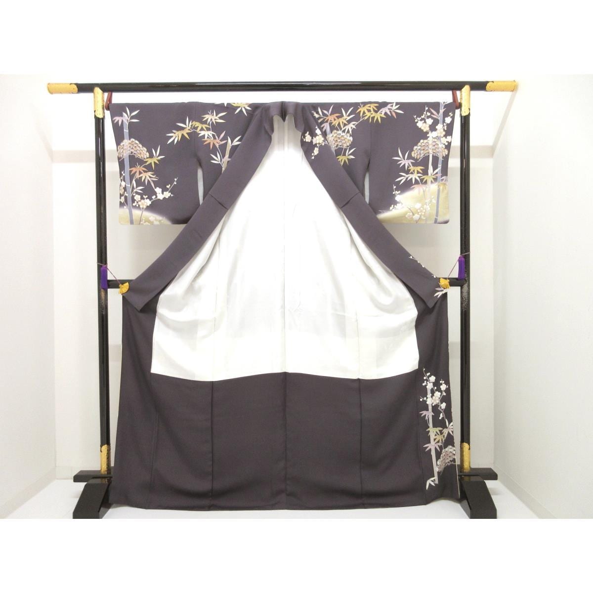 訪問着　友禅金彩加工　刺繍入りボカシ染