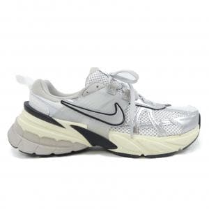ナイキ NIKE スニーカー