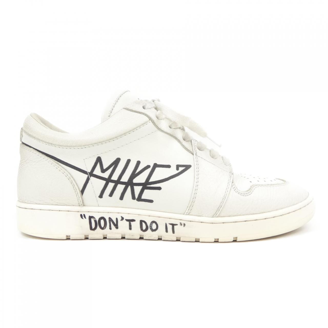 MIKE スニーカー