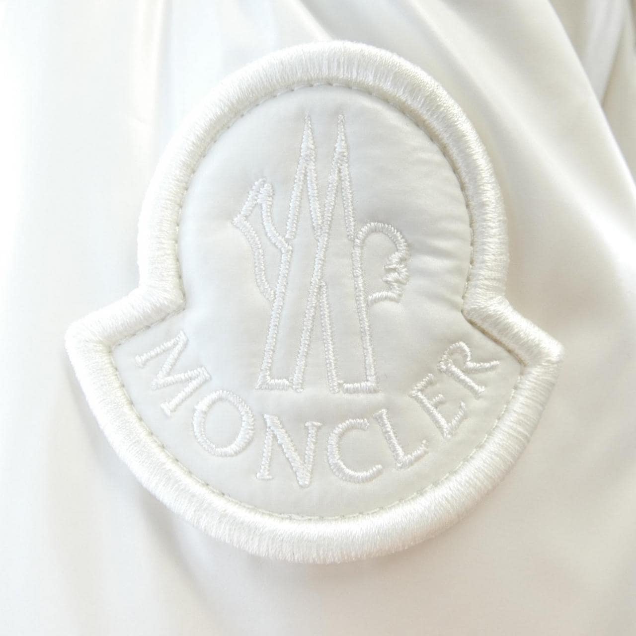 モンクレール MONCLER CORNEILLE ダウンジャケット