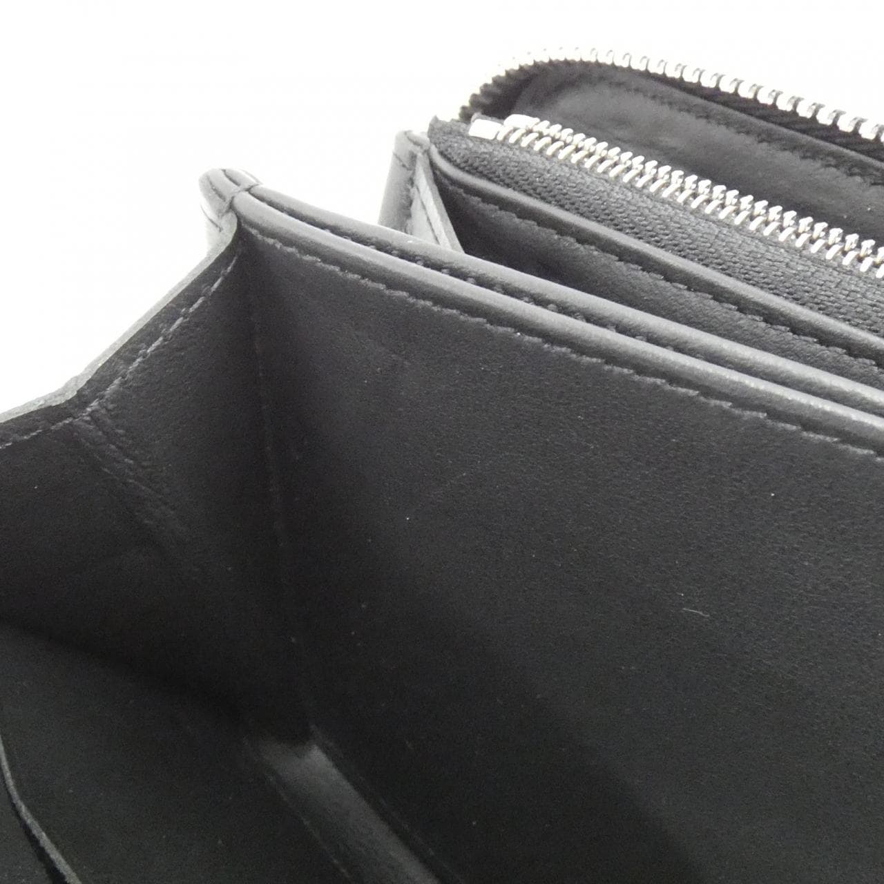 LOUIS VUITTON Mahina拉链錢包 M61867 錢包