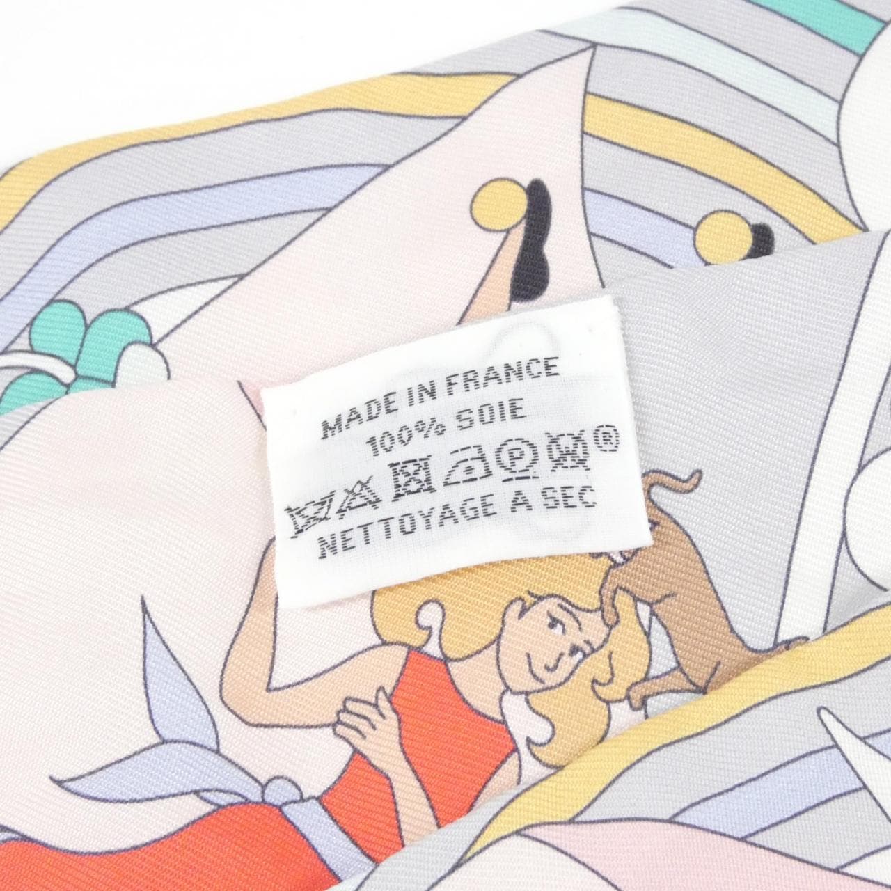 エルメス CARRES VOLANTS ツイリー 063849S スカーフ