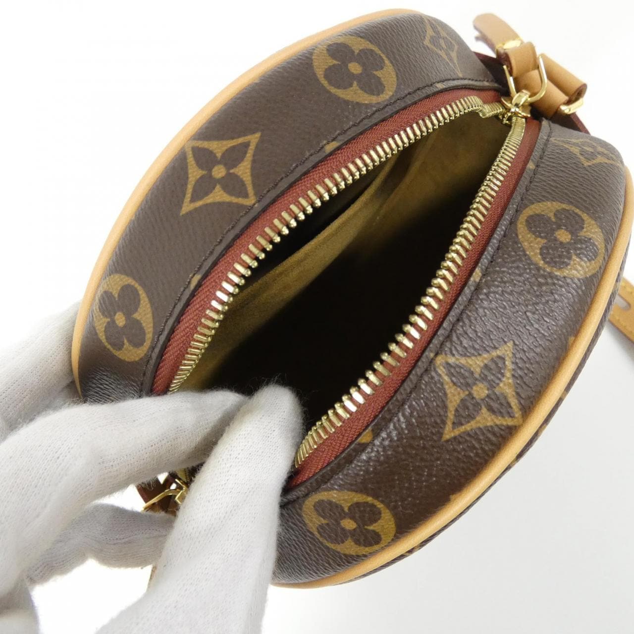 LOUIS VUITTON Monogram Boite Chapeau Souple M45578 Shoulder Bag
