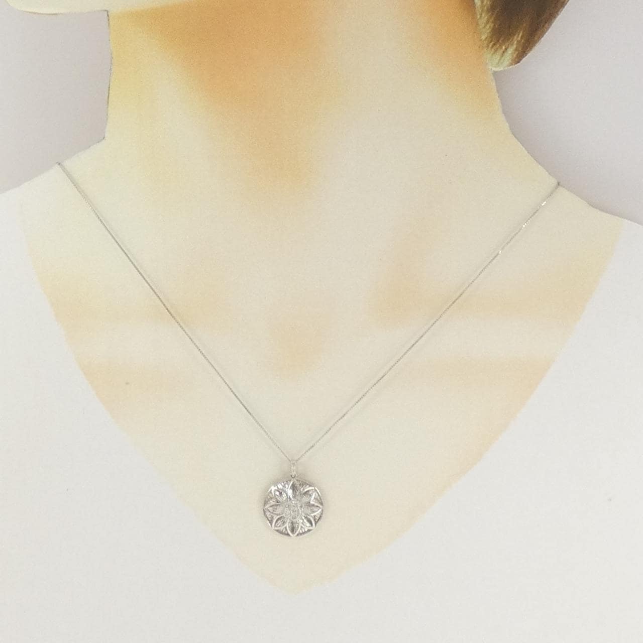 【新品】PT900/PT850 フラワー ダイヤモンド ネックレス 0.23CT