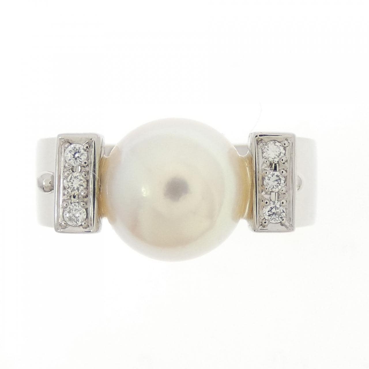 K18WG Akoya pearl ring 9mm