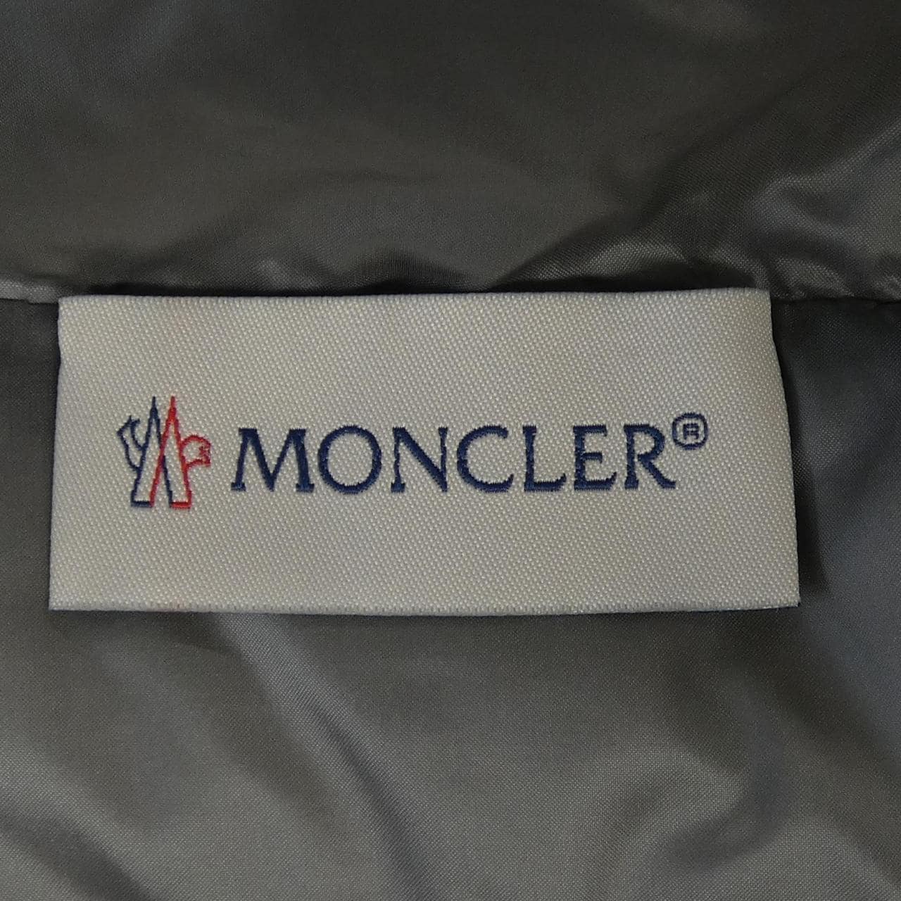 モンクレール MONCLER 20939B00030 ブルゾン