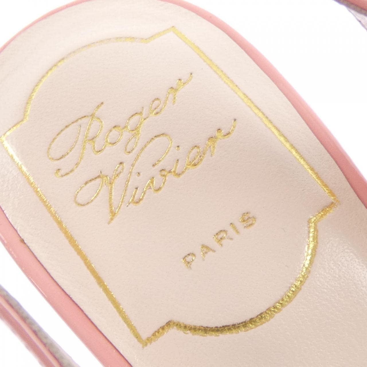 ロジェヴィヴィエ ROGER VIVIER パンプス