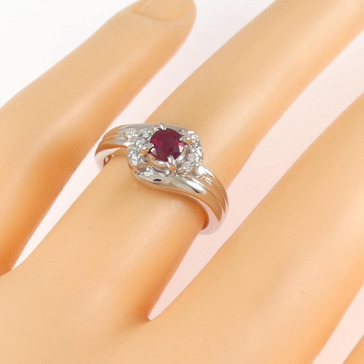 PT900 ルビー リング 0.37CT
