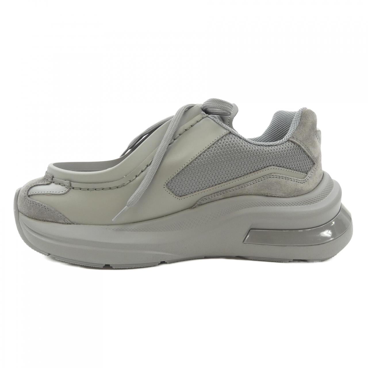 プラダ PRADA スニーカー