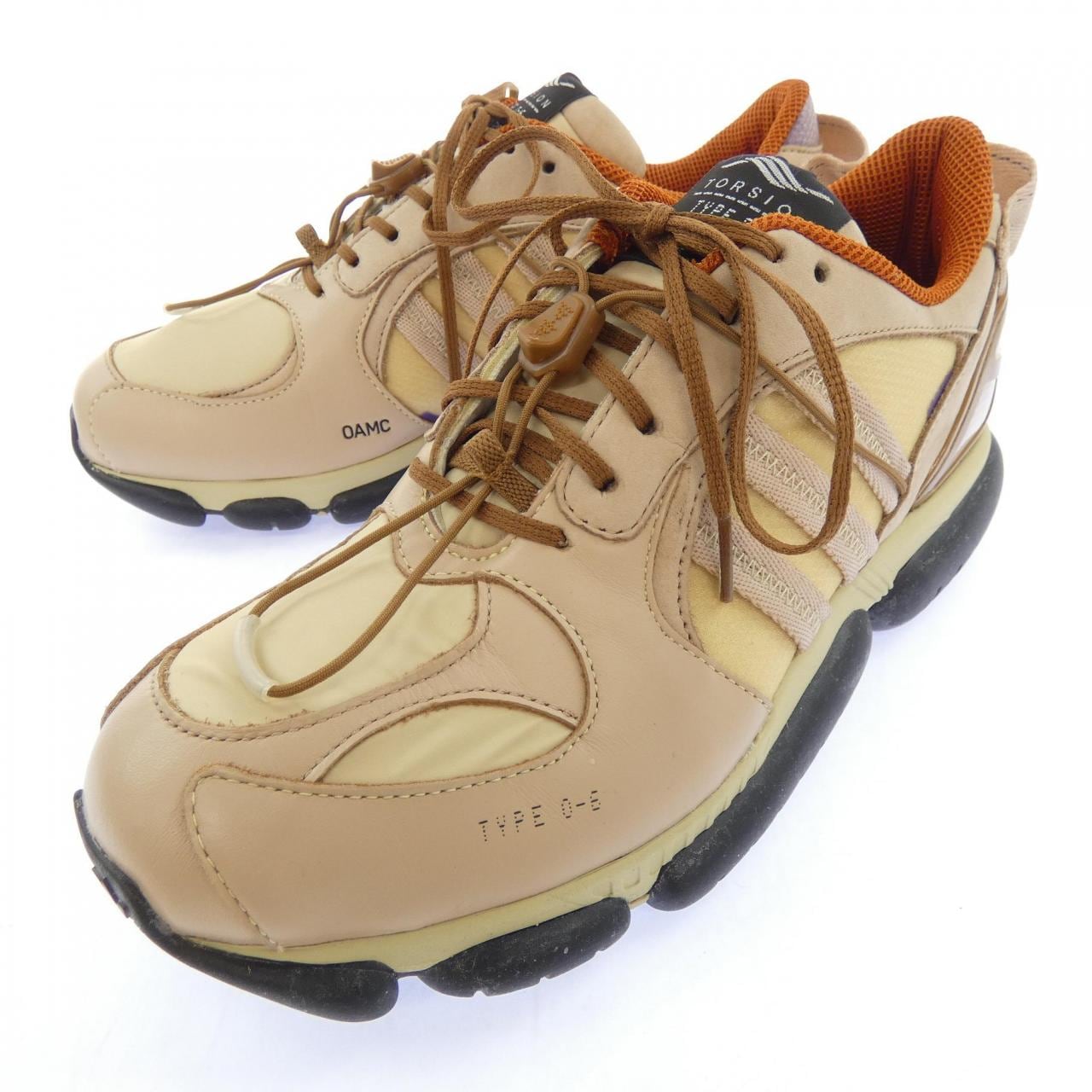 アディダス ADIDAS スニーカー