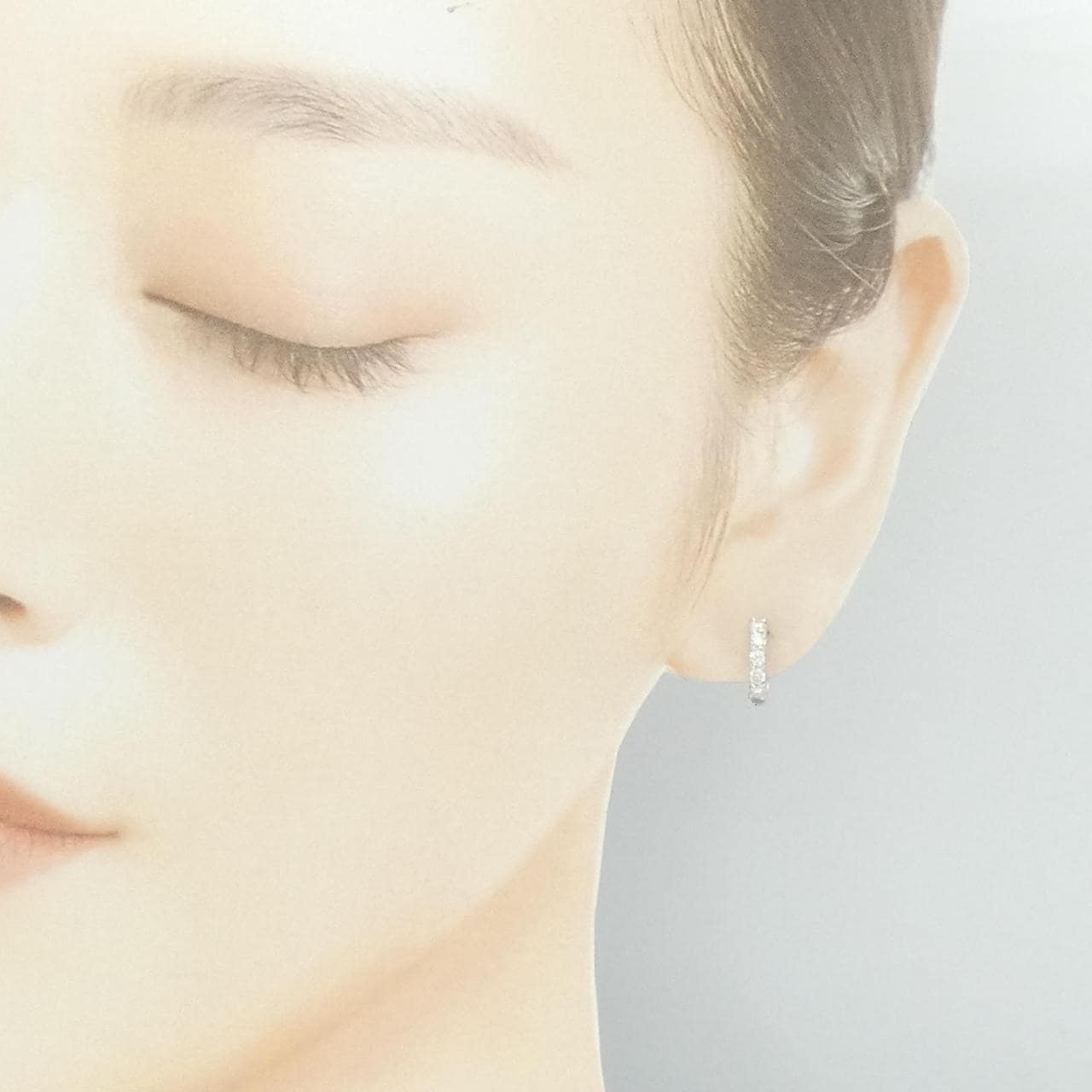 K18WG ダイヤモンド ピアス 0.15CT 片耳