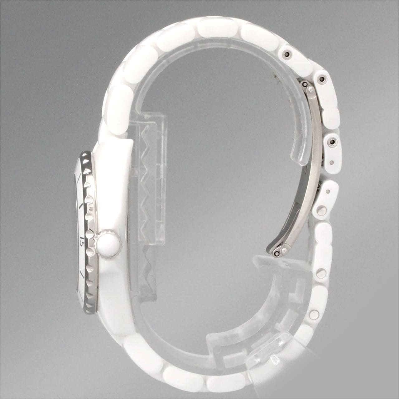 シャネル J12 33mmセラミック H0968 セラミック クォーツ