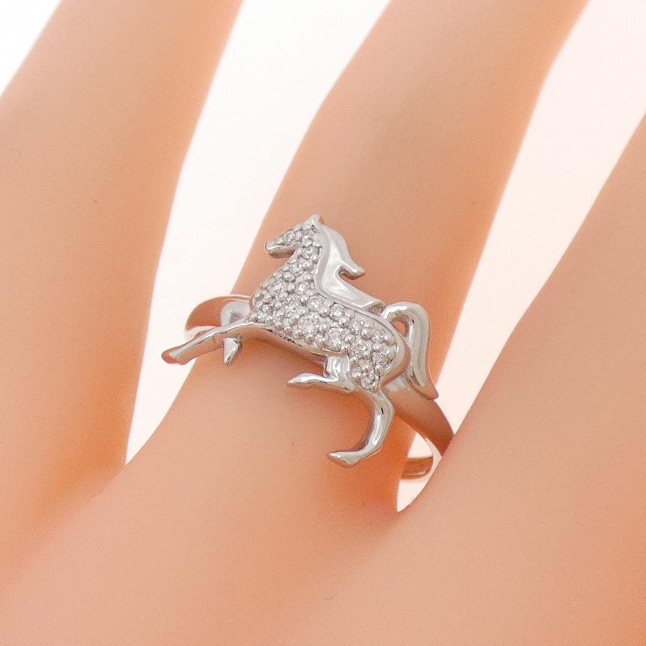 PT900 ホース ダイヤモンド リング 0.10CT