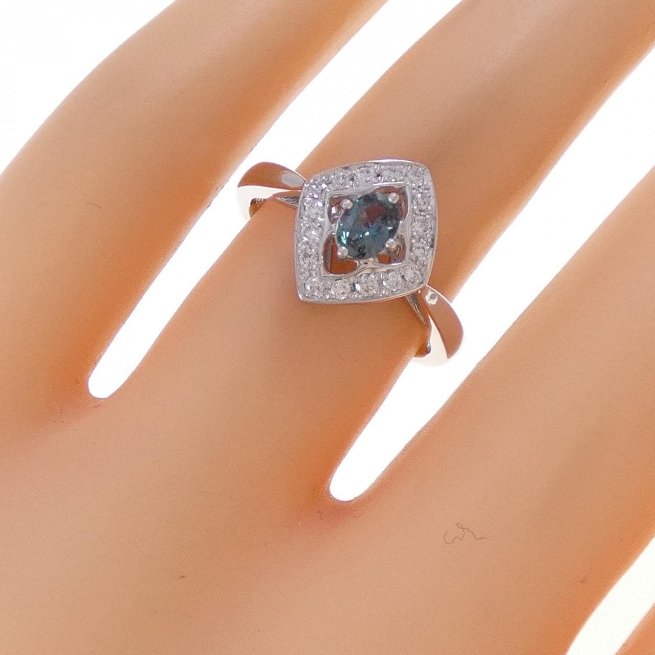 PT900 アレキサンドライト リング 0.260CT