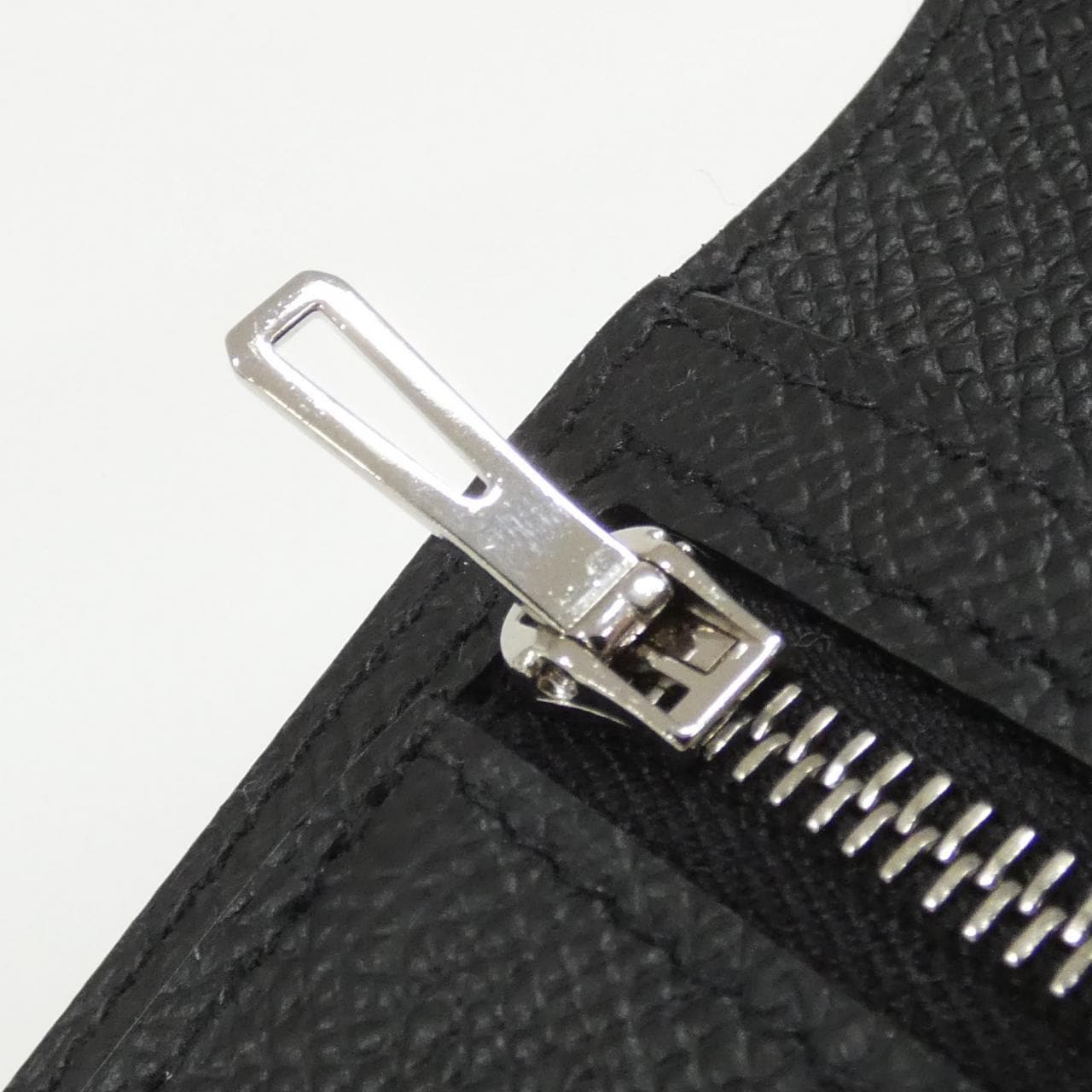 【未使用品】エルメス ベアン コンパクト 039790CK 財布