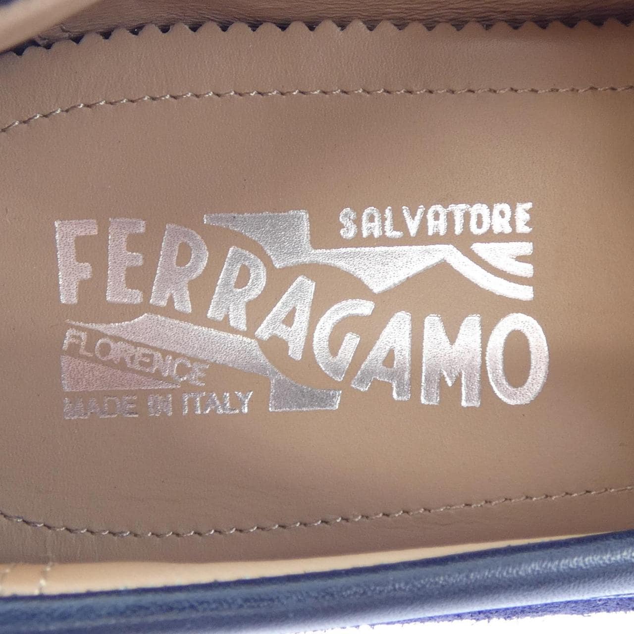 サルヴァトーレフェラガモ SALVATORE FERRAGAMO 77244 シューズ