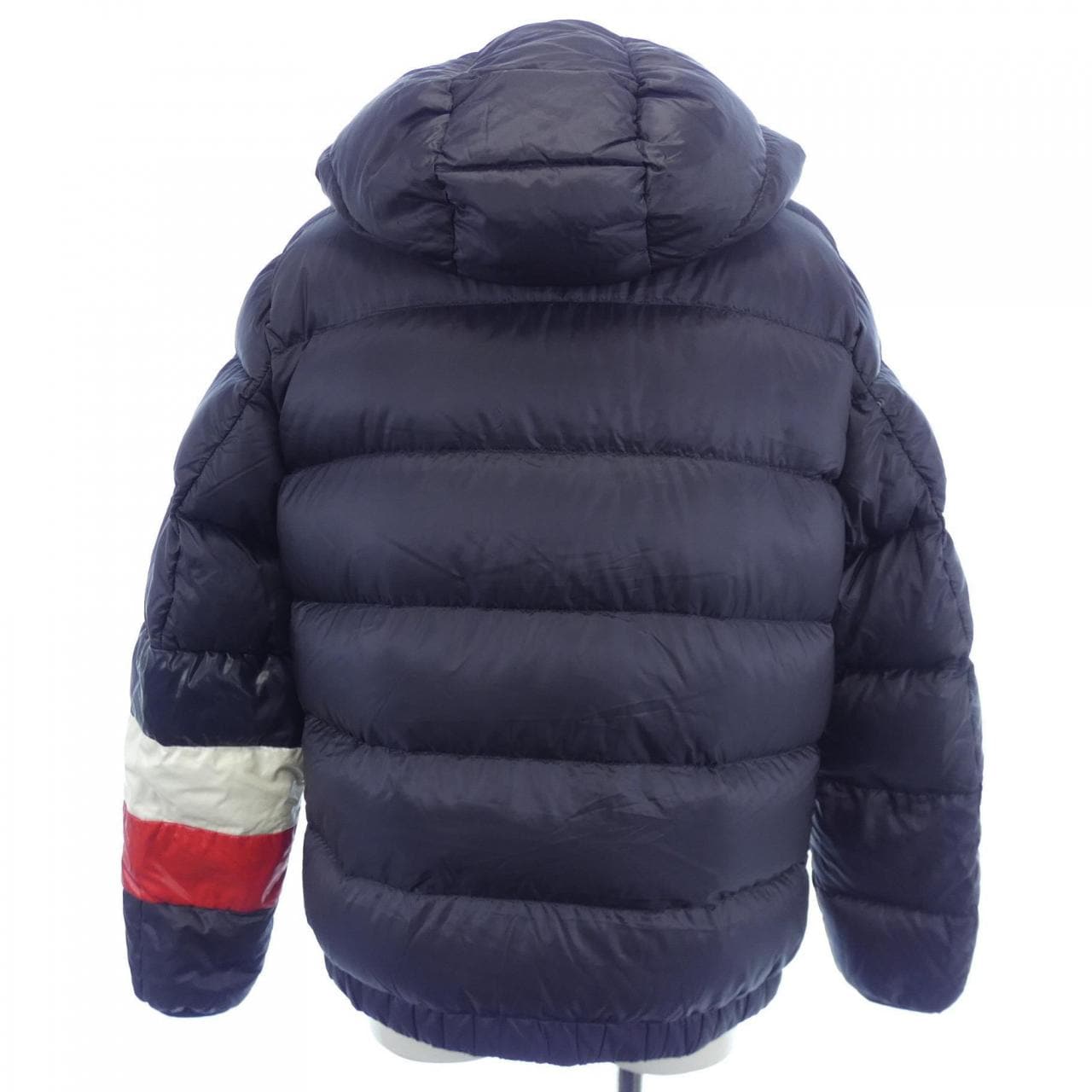 モンクレール MONCLER ダウンジャケット