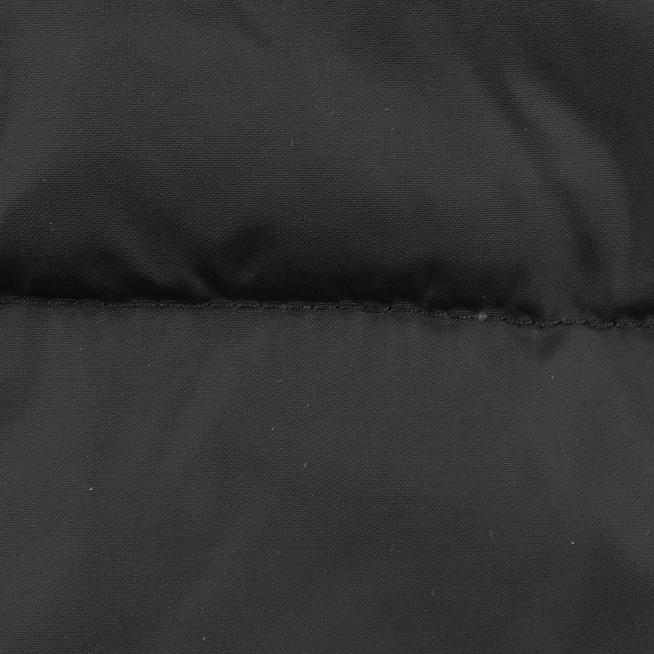 モンクレール MONCLER ダウンジャケット